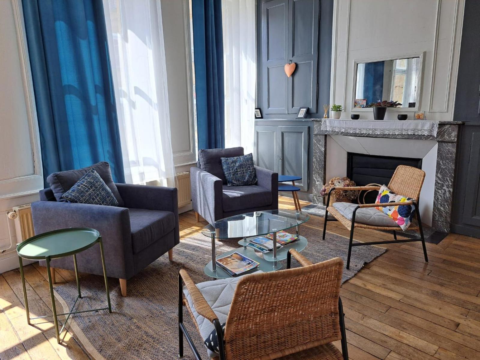 Le Logis Des Dames Apartment Sedan Exterior foto